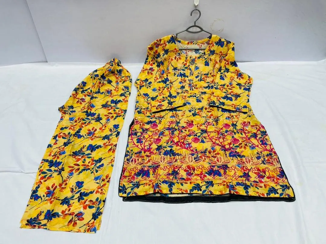 Multicolor Lawn Printed Kurta Set for Women - Image 3