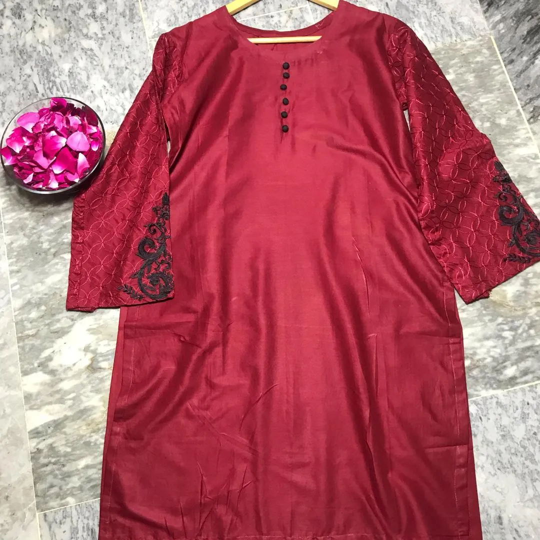 1 Pc Women's Stitched Lawn Embroidered Shirt - Image 3