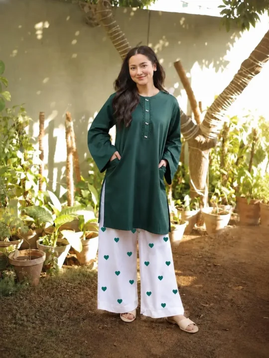 14 August Green Linen 2 Piece Suit for Women | Independence Day Dress Pakistan | Zarvia
