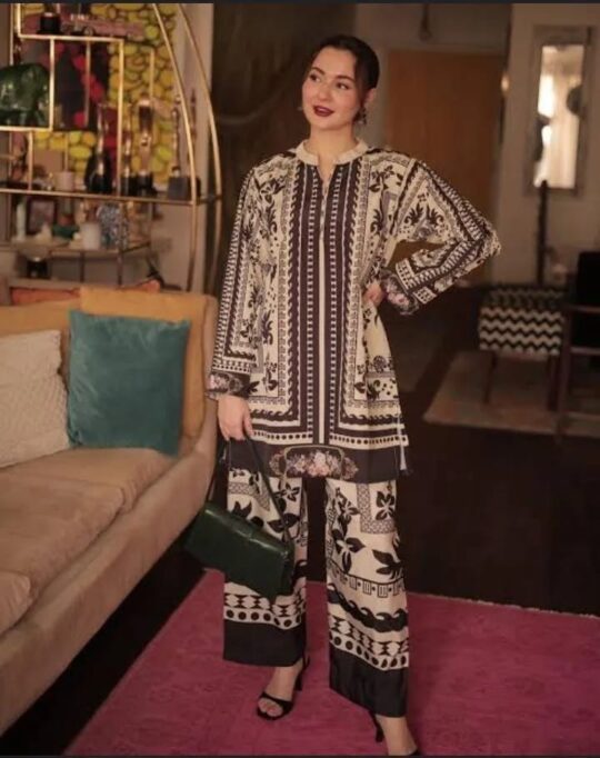 Black Swiss Lawn 2 Piece Suit for Women